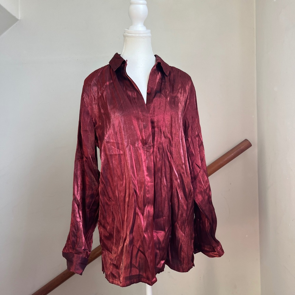 Vintage Y2K Burgundy Red‎ Metallic Crinkle Button Down Shirt Long Sleeve Holiday
